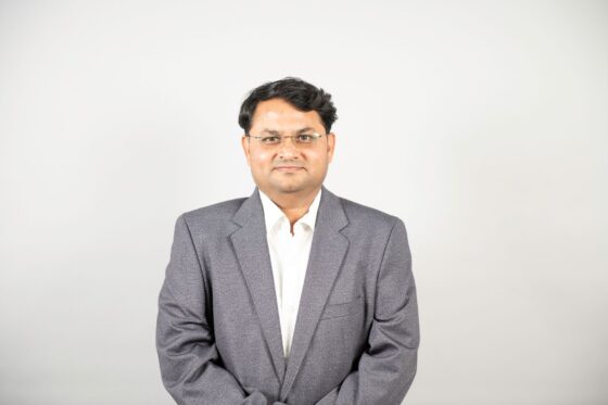 Unified Real-Time Data Orchestration System with AI-Powered Predictive Compute Allocation for Cross-Domain Enterprise Operations
